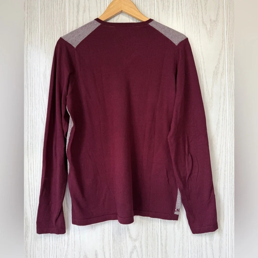 Carolina Herrera Vintage Men’s Maroon V-Neck Sweater – Size Small